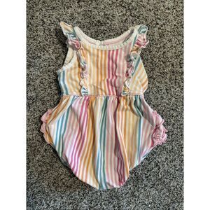 ❤️RuffleButts Bubble Romper